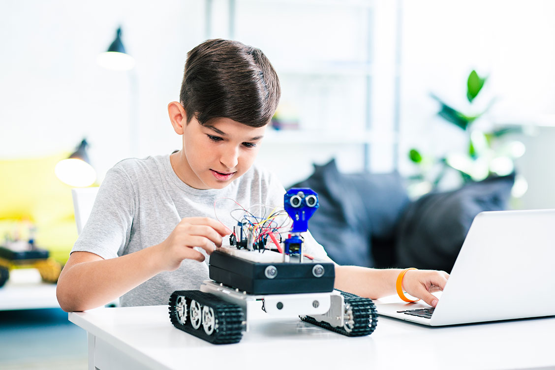 Eğitimde Robotik ve Kodlama: Çocukları Teknolojiyle Tanıştırmak